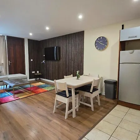 아파트 Charming Newly Renovated 2 Bed With Free Parking 골웨이